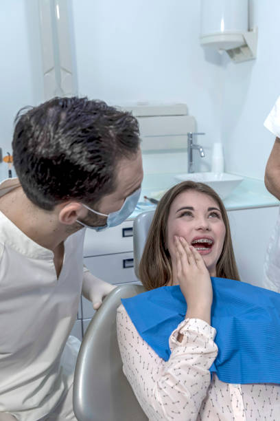 Best Emergency Root Canal Treatment in Clinton, AR